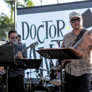 Dr.Santillan-feria-navidena-la-calera-20251