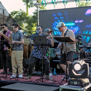 Dr.Santillan-feria-navidena-la-calera-20258