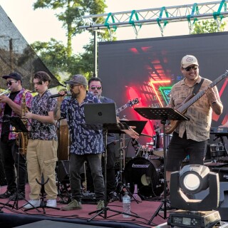 Dr.Santillan-feria-navidena-la-calera-20259